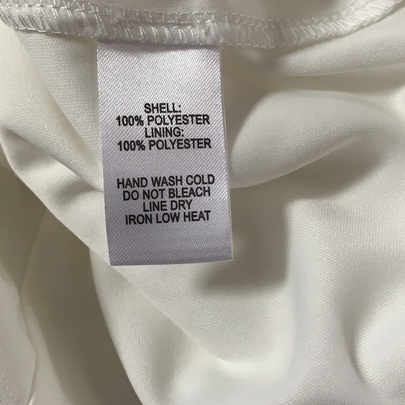 NWT. Lulus white shift dress. Super cute for any occasion. - Picture 3 of 4